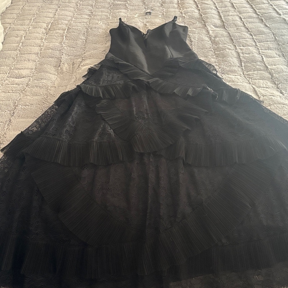 BCBGMaxAzria Black Tiered Lace Prom Dress